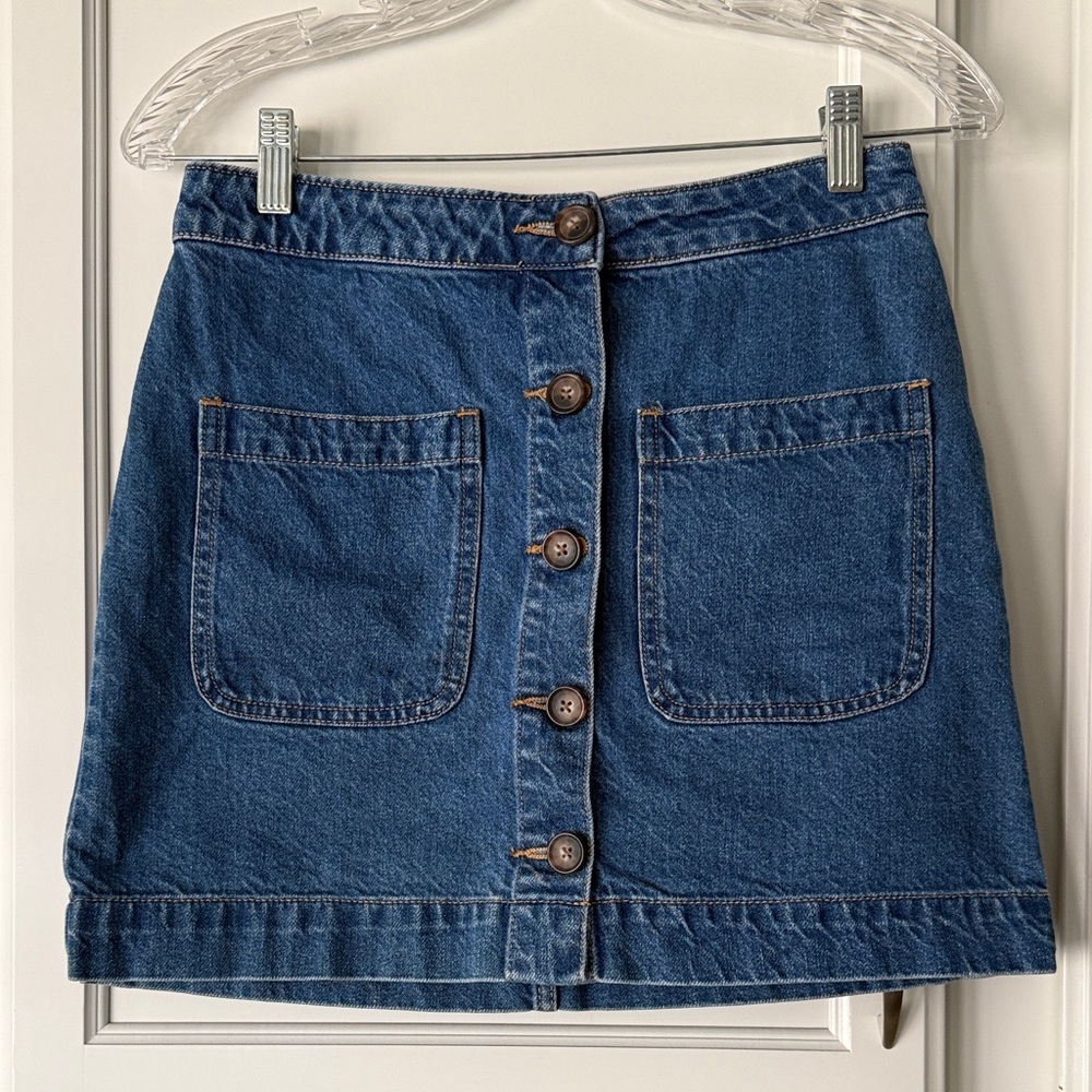 Free People Blue Denim high waisted Mini Skirt size 26.